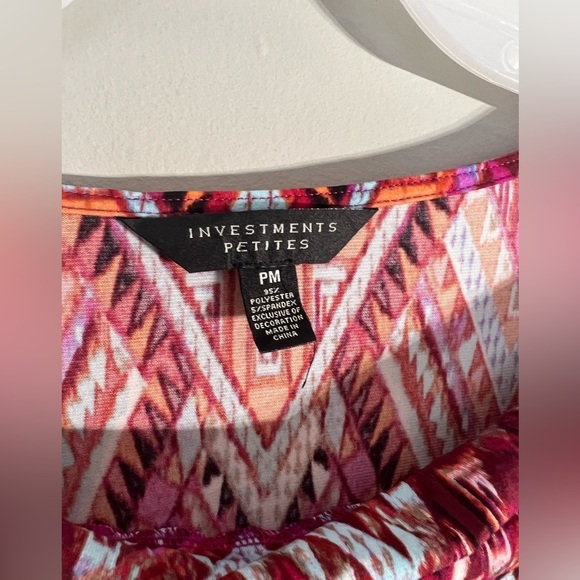 Investments Petite women’s blouse size PM - Picture 3 of 5